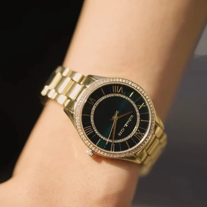 michael kors mk4737 montre femme portee au poignet